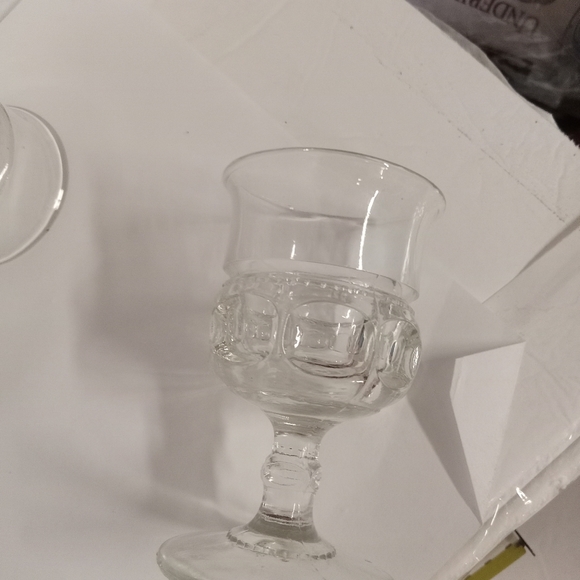 5  Vintage Indian Clear Glass Kings Crown 3D Thumbprint - Picture 2 of 6